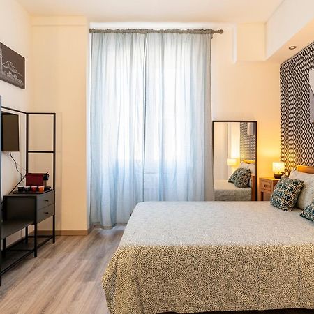 Livorno Central And Modern 2 Apts & 1 Room! Екстериор снимка